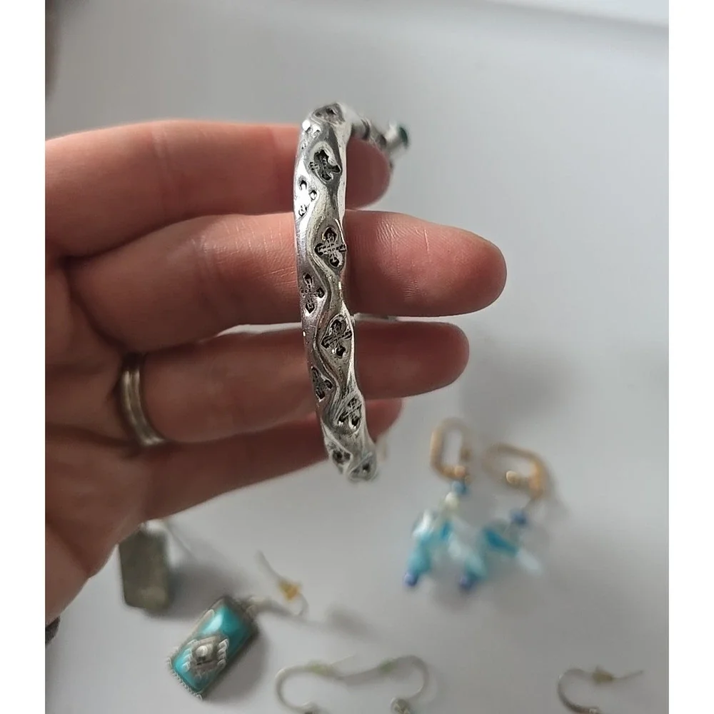Lot of Vtg Silver Tone Faux Turquoise Bangle Bracelet & Dangling Earring Jewelry